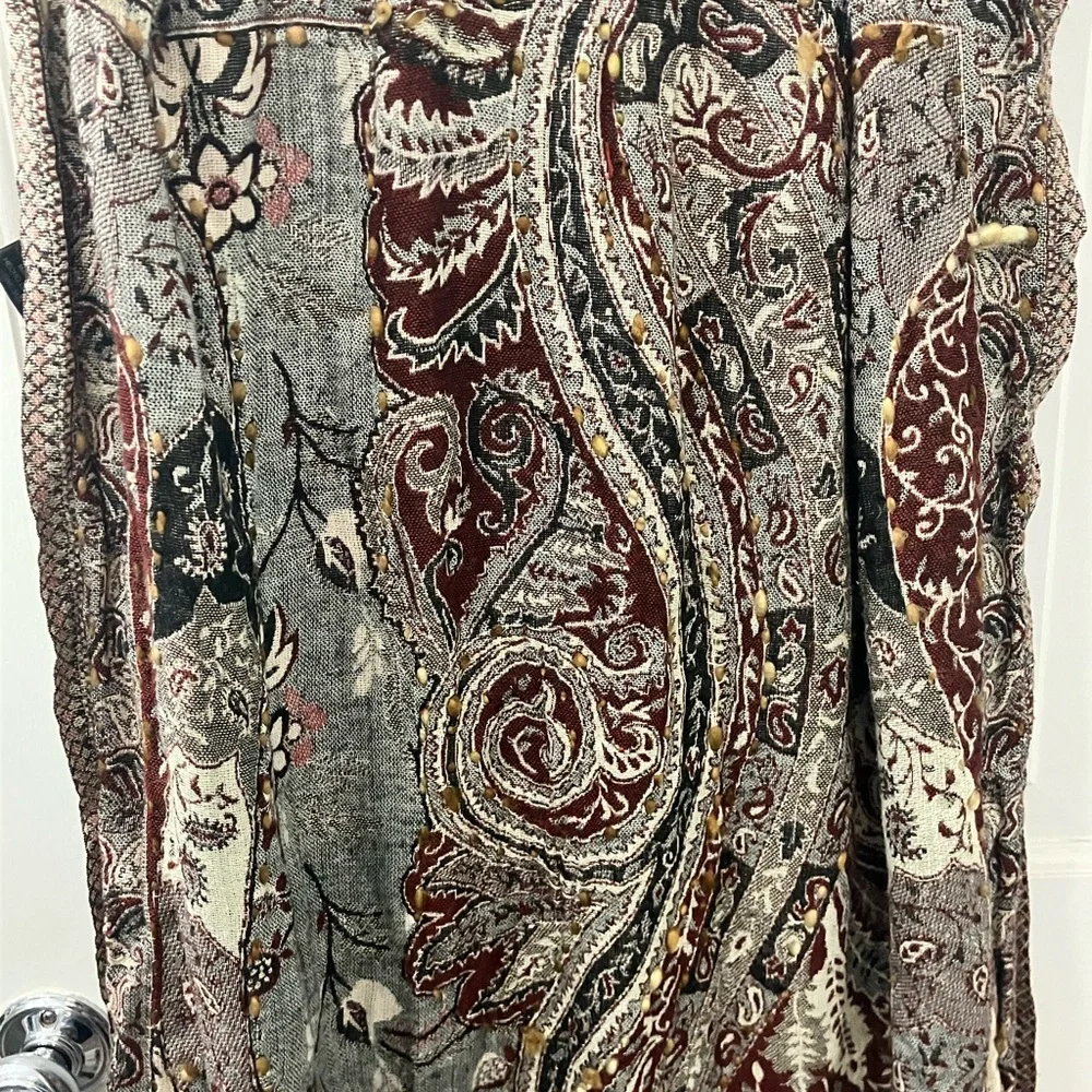 Raj Infinity Scarf Boho Brown Tan Maroon black paisley pattern reversable knit
